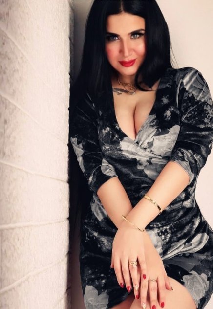 RANA👑الملكة