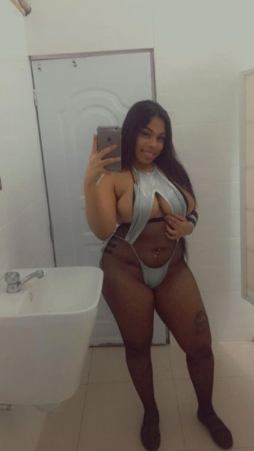Independent companion Nishy in Kansas City, Missouri - HoneyAffair