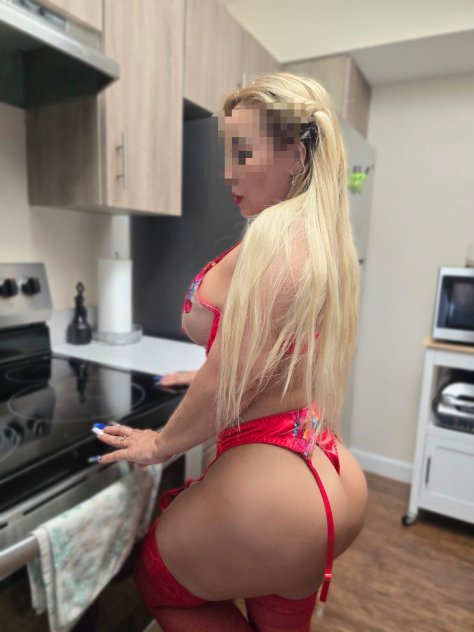 Independent companion Tania Wellington in West Palm Beach, Florida - HoneyAffair