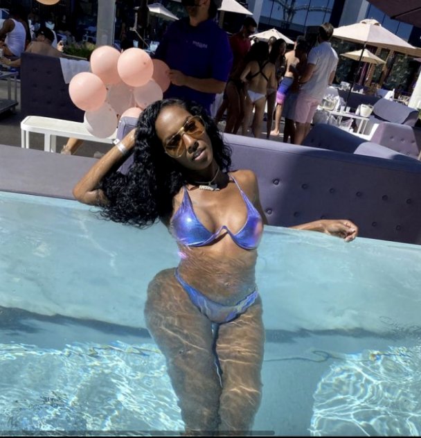Independent companion Luna in Dallas, Texas - HoneyAffair