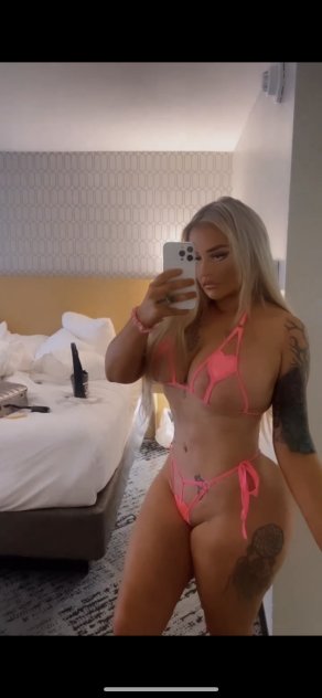 Independent companion Sasha in Charlotte, North Carolina - HoneyAffair