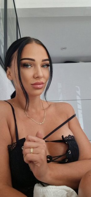 Independent companion Janee in Buffalo, New York - HoneyAffair