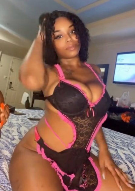 Independent companion Available-Latenight in&outcall in New Orleans, Louisiana - HoneyAffair
