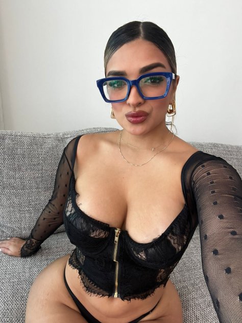 Independent companion Samanta in New York City, New York - HoneyAffair
