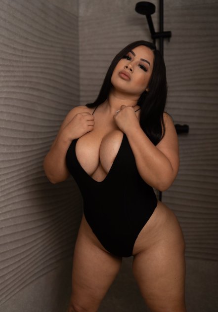 Independent companion Honey & Hennessy in Las Vegas, Nevada - HoneyAffair