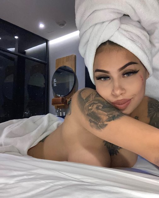 🥶𝐊𝐀𝐓𝐈𝐄👅💦