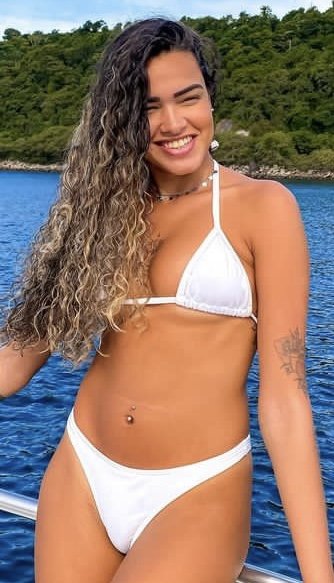 Independent companion Sarah in Nashville, Tennessee - HoneyAffair