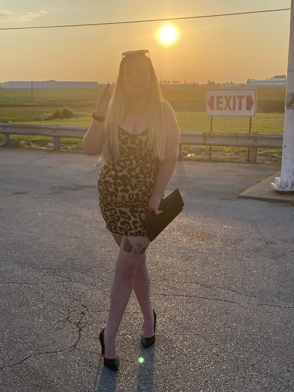 Independent companion Tori in Nashville, Tennessee - HoneyAffair