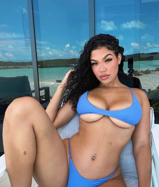 Independent companion Pamela in Omaha, Nebraska - HoneyAffair