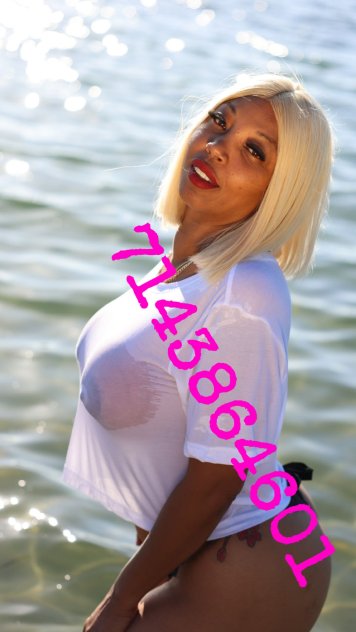 Independent companion Arianah in San Diego, California - HoneyAffair