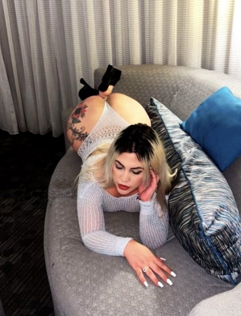 Independent companion Cristal@ in Omaha, Nebraska - HoneyAffair