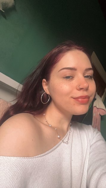 Independent companion Debby in Long Island, New York - HoneyAffair