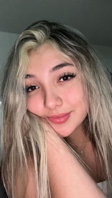 Debbie🥰