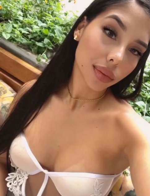 Clara👅🌸🔥
