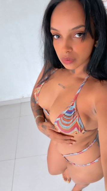 Independent companion Paola in Buffalo, New York - HoneyAffair