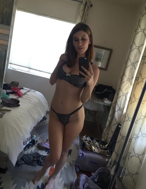 Independent companion Amber in Long Island, New York - HoneyAffair