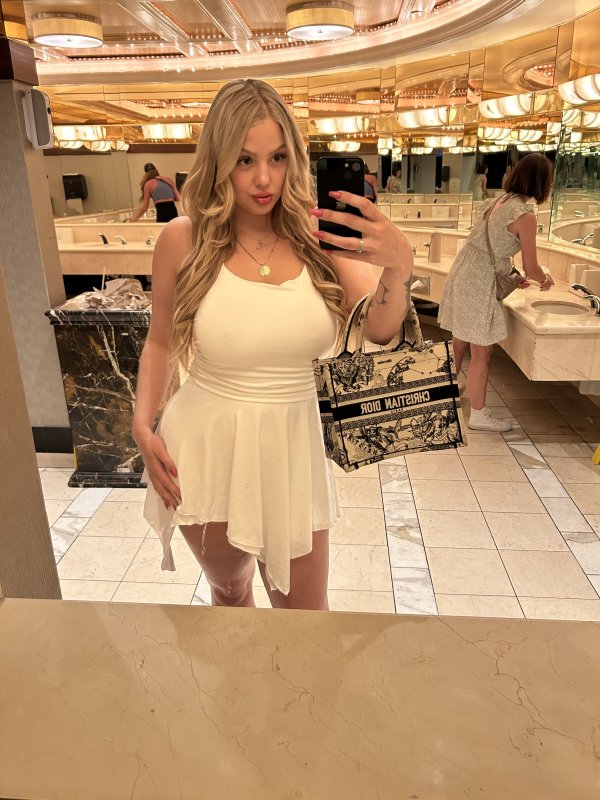 Independent companion Skyy in San Francisco, California - HoneyAffair