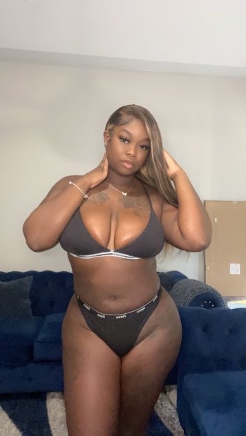 Independent companion Jade in Kansas City, Missouri - HoneyAffair