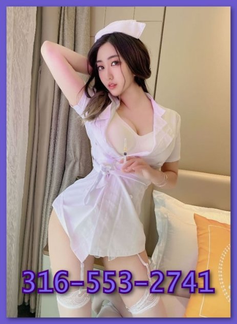 Independent companion Wichita Escort in Wichita, Kansas - HoneyAffair