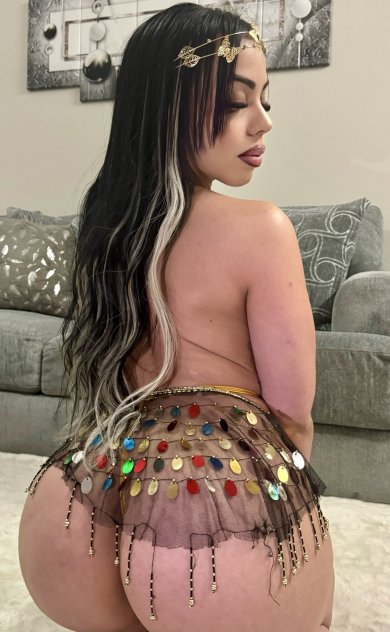 Independent companion Ainoa in Denver, Colorado - HoneyAffair