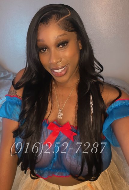 Independent companion Kelly in Sacramento, California - HoneyAffair