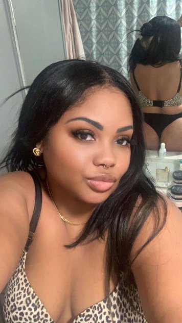 Independent companion Paola in Philadelphia, Pennsylvania - HoneyAffair
