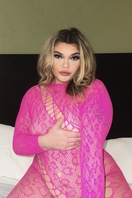 Independent companion Violet in San Francisco, California - HoneyAffair