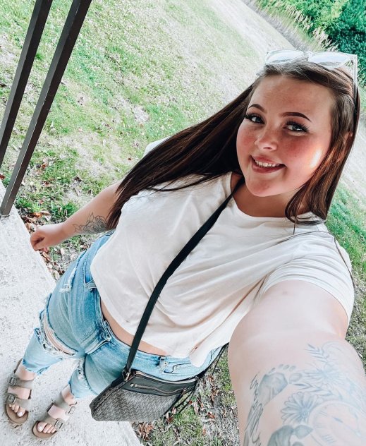 Independent companion April in Pensacola, Florida - HoneyAffair