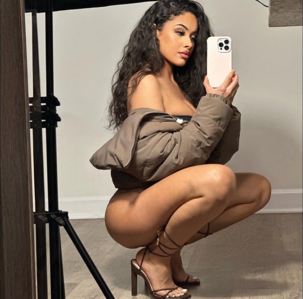 Independent companion Melanie in Denver, Colorado - HoneyAffair