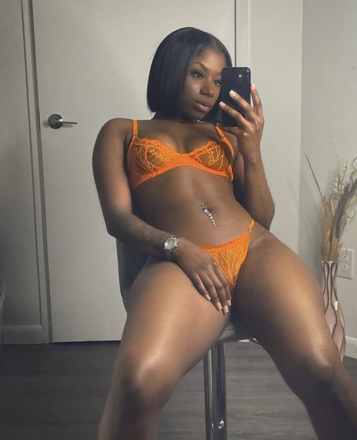 Independent companion LaLa in San Jose, California - HoneyAffair