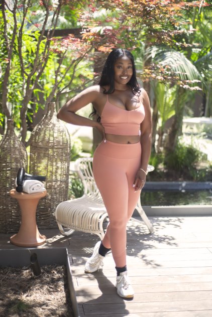Independent companion Tina in Bakersfield, California - HoneyAffair