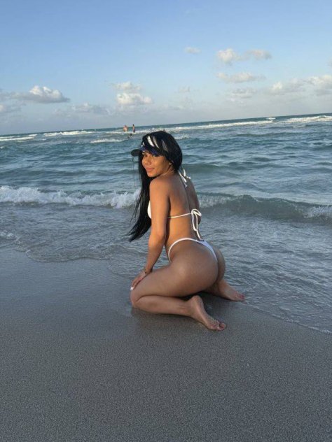 Independent companion karol in Fresno, California - HoneyAffair