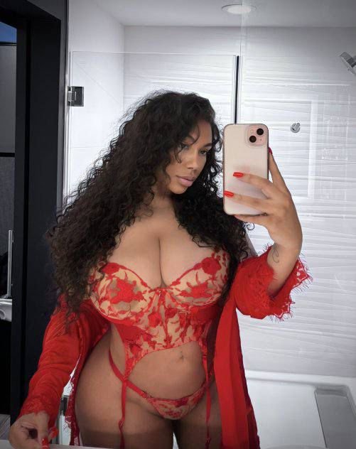 Independent companion yesenia in Martinsburg, West Virginia - HoneyAffair