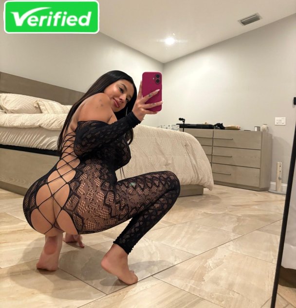 Independent companion Amanda in Phoenix, Arizona - HoneyAffair