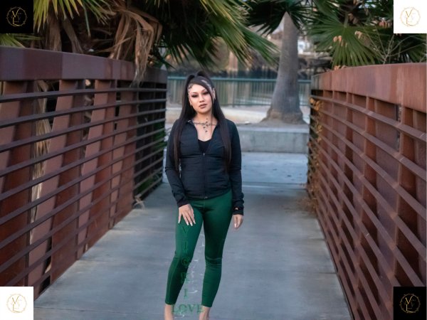 Independent companion ViCki Starr in Stockton, California - HoneyAffair