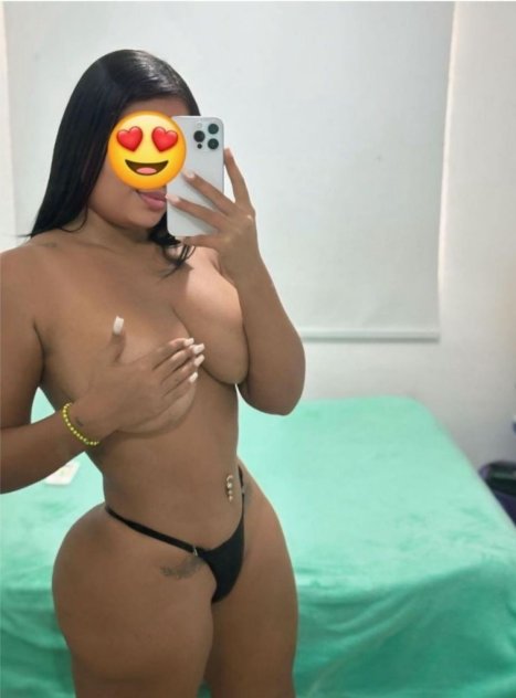 Independent companion Laura in Indianapolis, Indiana - HoneyAffair