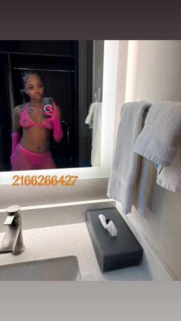 Independent companion Cassidy in Indianapolis, Indiana - HoneyAffair