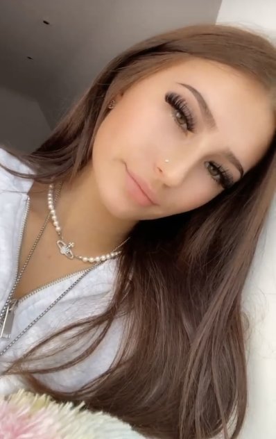 Independent companion Maddy in Indianapolis, Indiana - HoneyAffair