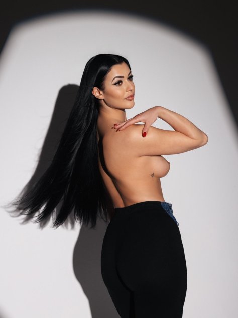 NEW🆕️Gina from Hungary