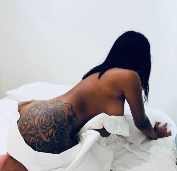 Independent companion Perla in Fort Myers, Florida - HoneyAffair