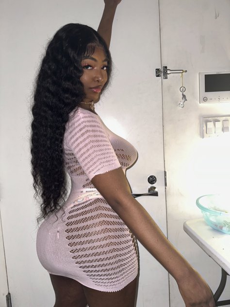 Independent companion BIG FOX in Bronx, New York - HoneyAffair