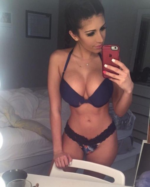 Independent companion Karla in Manhattan, New York - HoneyAffair