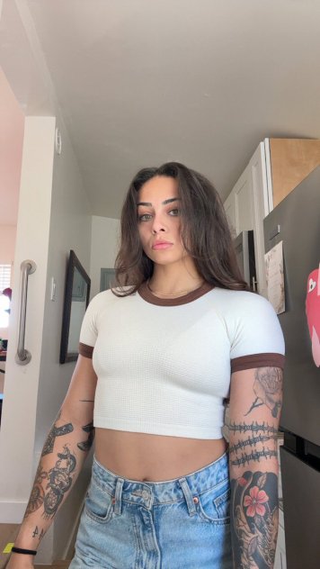 Independent companion Jane in Harrisburg, Pennsylvania - HoneyAffair