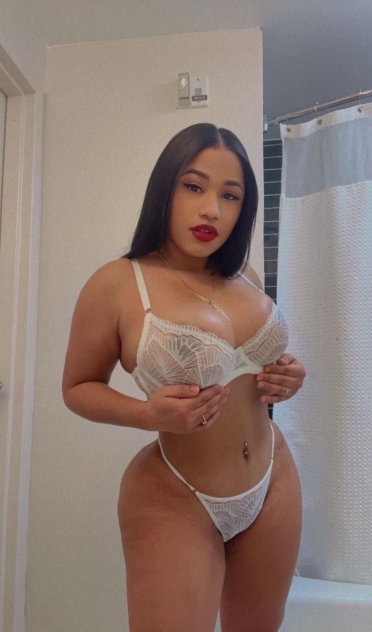 Independent companion Luz in San Mateo, California - HoneyAffair