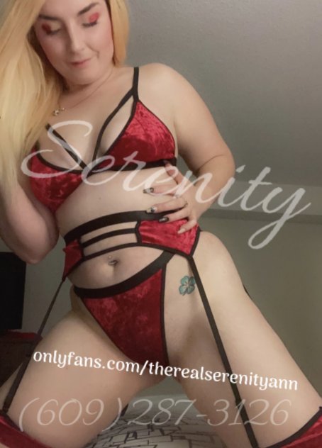 Independent companion Serenity Ann in Hartford, Connecticut - HoneyAffair