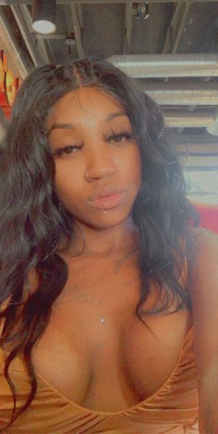 Independent companion Rozay in Albuquerque, New Mexico - HoneyAffair