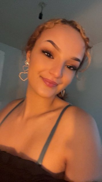 Independent companion Natasha in Nashville, Tennessee - HoneyAffair