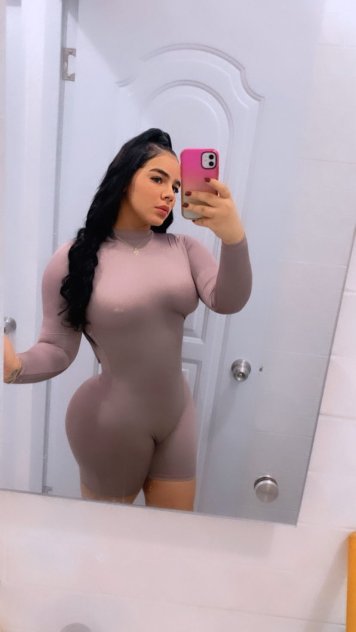 Independent companion Naty in Tucson, Arizona - HoneyAffair