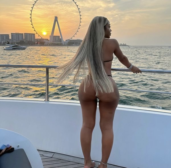 Independent companion Ciara in Austin, Texas - HoneyAffair