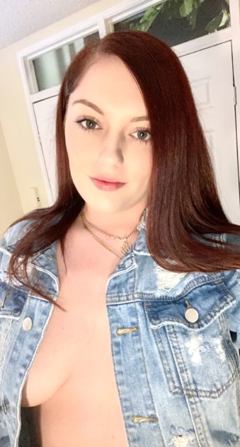 Independent companion Eva Marie in Sioux Falls, South Dakota - HoneyAffair